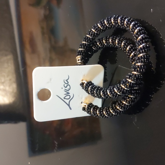 Lovisa Black & Gold Twist Earrings - Picture 4 of 4